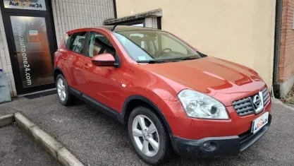 Usata Nissan Qashqai Tekna 106 CV (77 kW) 2007 Ambra metallizzato SUV