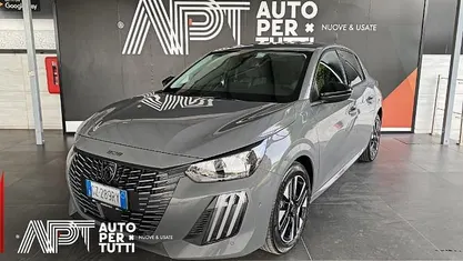 Usata Peugeot 208 Allure 101 CV (74 kW) 2025 Grigio Utilitaria