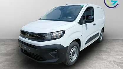Bianco Usata 2024 Opel Combo-e Life Due volumi | 228.000 €