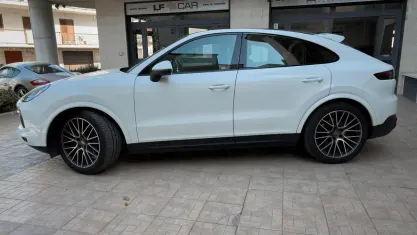Usata Porsche Cayenne 340 CV (250 kW) 2019 Bianco SUV