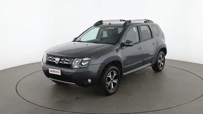 Usata Dacia Duster 110 CV (80 kW) 2017 Grigio SUV