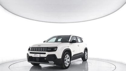 Käytetty Jeep Avenger Altitude 101 HP (74 kW) 2024 Valkoinen Katumaasturi