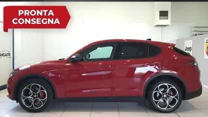Rosso Usata 2025 Alfa Romeo Stelvio Sprint SUV | 37.950 € (Buon prezzo)