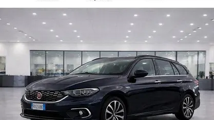 Usata Fiat Tipo Lounge 120 CV (88 kW) 2019 Blu/azzurro Station wagon