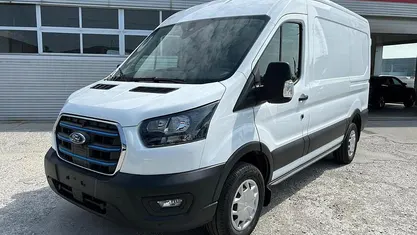 Usata Ford Transit Trend 135 kW (184 CV) 2023