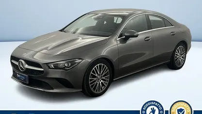 Usata Mercedes CLA200 150 CV (110 kW) 2023 Grigio metallizzato Coupé