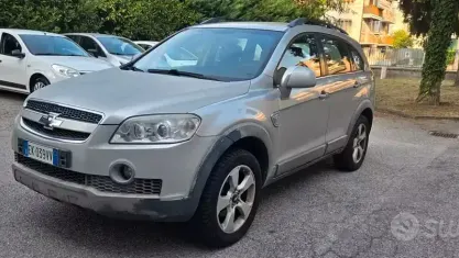Usata Chevrolet Captiva 136 CV (100 kW) 2009 Grigio SUV