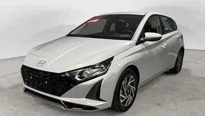 Grigio Usata 2024 Hyundai i20 Due volumi | 19.600 € (Buon prezzo)