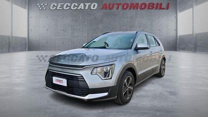 Nieuw Kia Niro 126 PK (92 kW) 2026 Grijs SUV