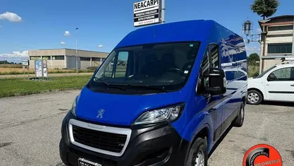 Usata Peugeot Boxer 140 CV (102 kW) 2020 Blu pastello Furgone