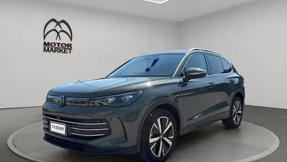 Usata VW Tiguan Elegance 150 CV (110 kW) 2024 Velvet green met SUV