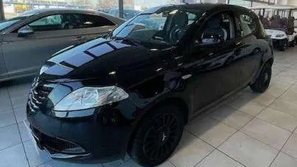 Usata 2014 Lancia Ypsilon Due volumi | 6500 € (Buon prezzo)