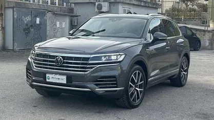 Grigio Usata 2023 VW Touareg Atmosphere SUV | 54.500 € (Super prezzo)