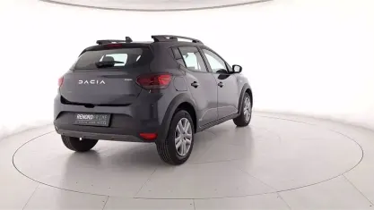 Usata Dacia Sandero Comfort 101 CV (74 kW) 2023 Grigio cometa