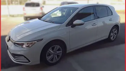 Usata VW Golf VIII Style 131 CV (96 kW) 2021 Berlina