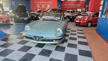 Käytetty Alfa Romeo Spider 105 HP (77 kW) 1984 Sininen Avoauto