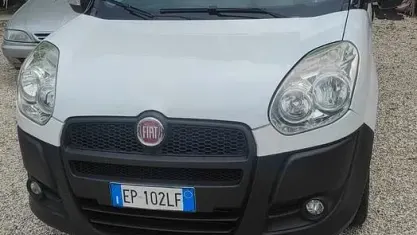 Usata Fiat Doblò Active 105 CV (77 kW) 2012 Bianco Monovolume