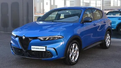 Blu Usata 2023 Alfa Romeo Tonale Sprint SUV | 27.900 € (Buon prezzo)