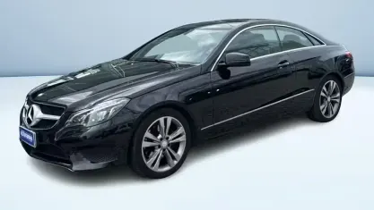 Usata Mercedes E220 Premium 170 CV (125 kW) 2015 Nero Coupé