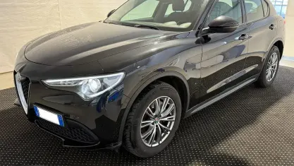 Usata Alfa Romeo Stelvio Business 190 CV (139 kW) 2021 Nero metallizzato SUV
