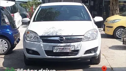 Bianco Usata 2008 Opel Astra Club Tre volumi | 5900 €