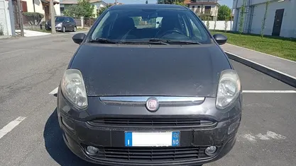 Usata Fiat Punto Evo 69 CV (50 kW) 2011 Gray Utilitaria