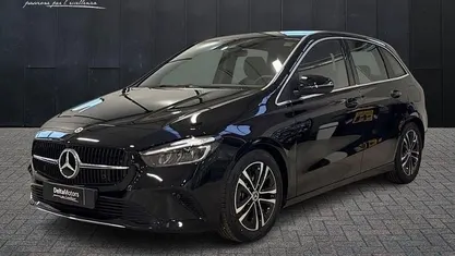 Nero Nuova 2026 Mercedes B180 Advanced Monovolume | 31.918 € (Ottimo prezzo)