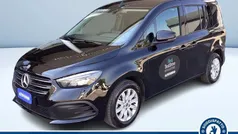 Nero metallizzato Usata 2025 Mercedes 180 Tre volumi | 34.000 € (Buon prezzo)