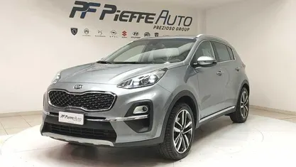 Grigio argento Usata 2021 Kia Sportage Style SUV | 19.500 € (Buon prezzo)