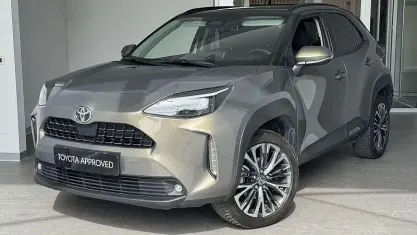 Usata Toyota Yaris Cross Lounge 131 CV (96 kW) 2024 Bronzo SUV