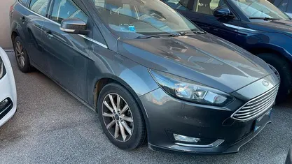 Usata Ford Focus Titanium 120 CV (88 kW) 2015 Grigio Station wagon