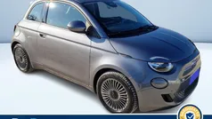 Grigio scuro metallizzato Usata 2021 Fiat 500e Icon Due volumi | 12.700 € (Ottimo prezzo)