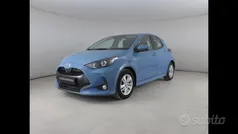 Blu Usata 2021 Toyota Yaris Hybrid Active Tre volumi | 15.500 € (Ottimo prezzo)