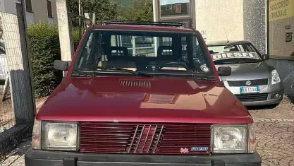 Usata Fiat Panda 4x4 Trekking 50 CV (36 kW) 1987 Rosso Utilitaria