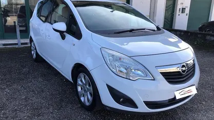 Usata Opel Meriva 119 CV (87 kW) 2013 Monovolume