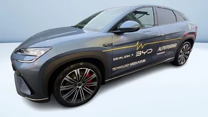 Grigio scuro metallizzato Usata 2024 BYD Sealion 7 SUV | 47.900 € (Buon prezzo)