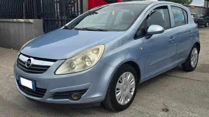 Usata Opel Corsa Club 80 CV (58 kW) 2007 Azzurro Utilitaria