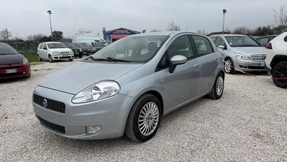 Usata Fiat Grande Punto Dynamic 65 CV (47 kW) 2006 Utilitaria