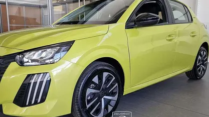 Nuova Peugeot 208 Style 101 CV (74 kW) 2025 Giallo agueda Utilitaria