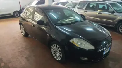 Usata Fiat Bravo 90 CV (66 kW) 2009 Nero Utilitaria