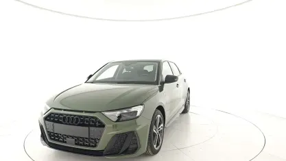 Nuova Audi A1 Sportback S-Line 116 CV (85 kW) 2025 Verde district Utilitaria