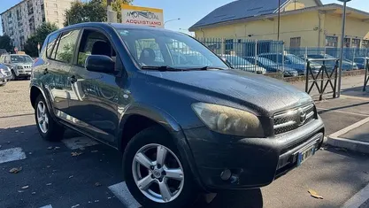 Grigio Usata 2006 Toyota RAV4 Luxury SUV | 3999 € (Buon prezzo)