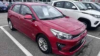 Usata Kia Stonic GT-Line 101 CV (74 kW) 2021 Bianco SUV