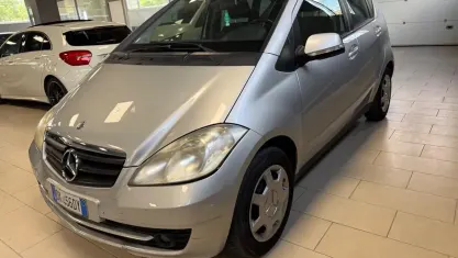 Usata Mercedes A180 Elegance 109 CV (80 kW) 2008 Grigio Berlina