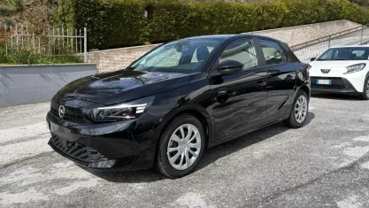 Usata Opel Corsa Edition 101 CV (74 kW) 2025 Nero Utilitaria