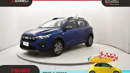 Usata Dacia Sandero Expression 101 CV (74 kW) 2023 Blu iron Berlina