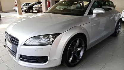 Usata Audi TT Roadster Ambiente 200 CV (147 kW) 2008 Argento Cabrio