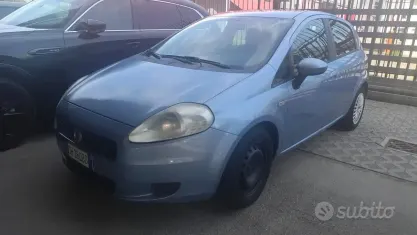 Usata Fiat Grande Punto 90 CV (66 kW) 2007 Bluazzurro Utilitaria