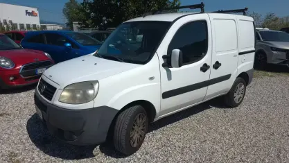 Usata Fiat Doblò S 105 CV (77 kW) 2008 Bianco Monovolume