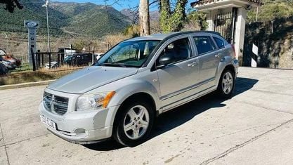 Usata Dodge Caliber SXT 141 CV (103 kW) 2008 Argento Utilitaria